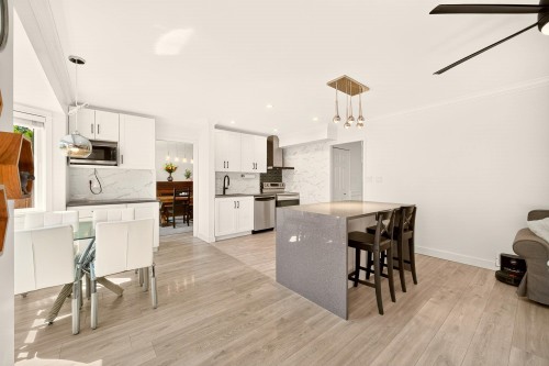 5962 49A Avenue, Delta, BC - Indoor
