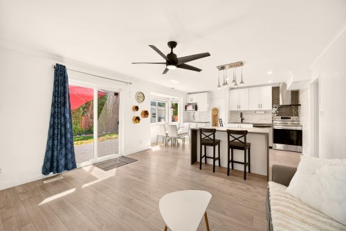 5962 49A Avenue, Delta, BC - Indoor