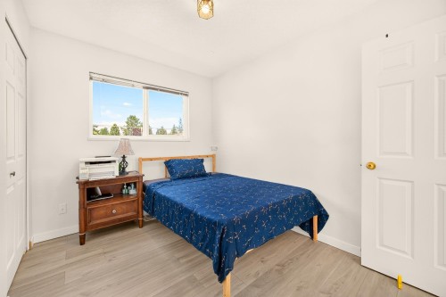 5962 49A Avenue, Delta, BC - Indoor Photo Showing Bedroom