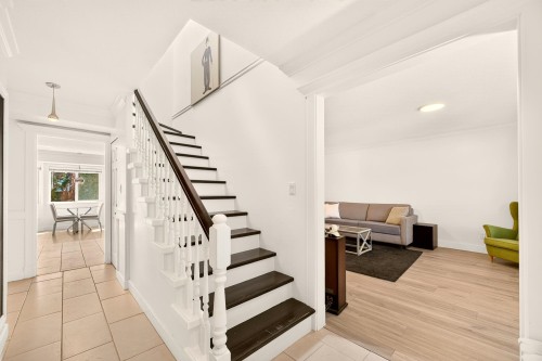 5962 49A Avenue, Delta, BC - Indoor Photo Showing Other Room