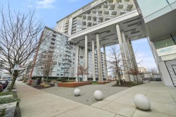 1915-1618 Quebec Street  Vancouver, BC V6A 0C5