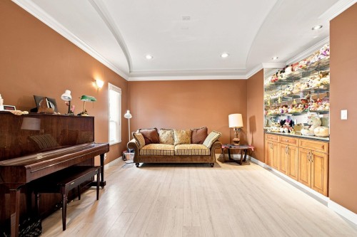 10031 Leonard Road, Richmond, BC - Indoor