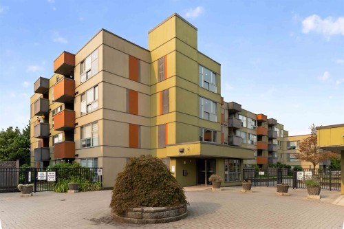 403-12075 228 Street  Maple Ridge, BC V2X 6M2