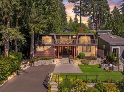 4066 Norwood Avenue  North Vancouver, BC V7N 3R3