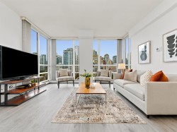 18C-139 Drake Street Vancouver, BC V6Z 2T8