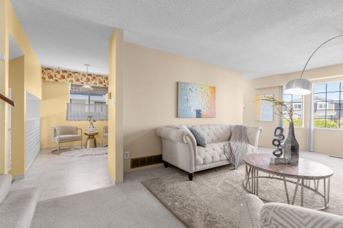 3588 Georgia Street, Richmond, BC - Indoor Photo Showing Living Room
