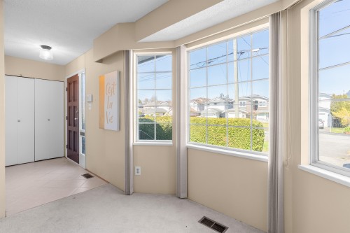 3588 Georgia Street, Richmond, BC - Indoor Photo Showing Other Room
