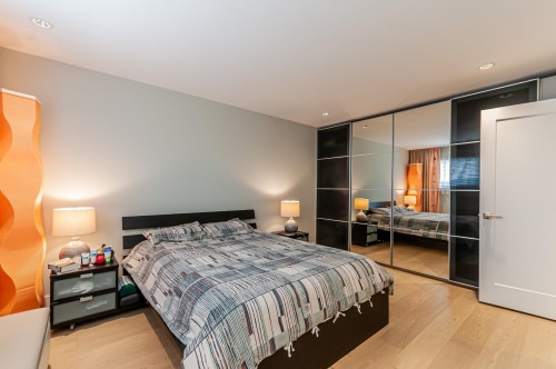 10280 Hollywell Drive, Richmond, BC - Indoor Photo Showing Bedroom