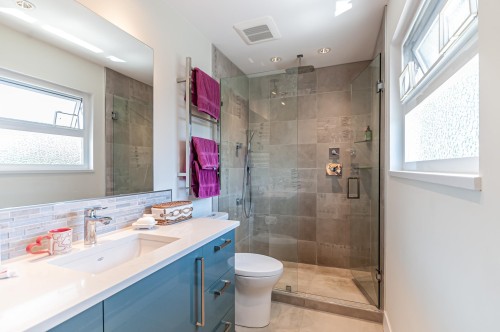 10280 Hollywell Drive, Richmond, BC - Indoor Photo Showing Bathroom