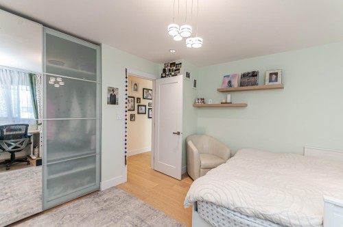 10280 Hollywell Drive, Richmond, BC - Indoor Photo Showing Bedroom
