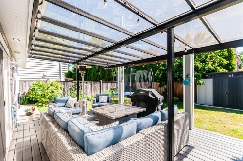 10280 Hollywell Drive, Richmond, BC - Outdoor With Deck Patio Veranda With Exterior