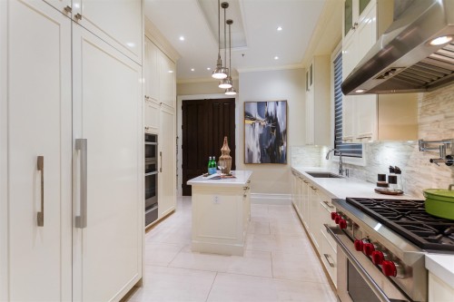 4768 4Th Avenue W, Vancouver, BC - Indoor Photo Showing Kitchen With Upgraded Kitchen