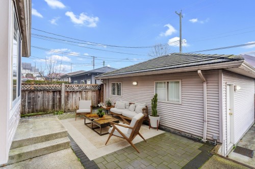 8468 Osler Street, Vancouver, BC - Outdoor
