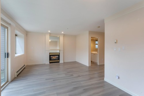 8468 Osler Street, Vancouver, BC - Indoor With Fireplace