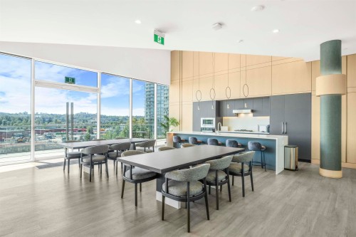 4108-4890 Lougheed Highway, Burnaby, BC - Indoor