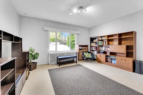 360 Keith Road, West Vancouver, BC - Indoor