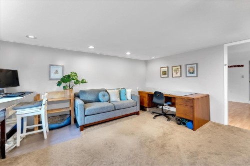 360 Keith Road, West Vancouver, BC - Indoor
