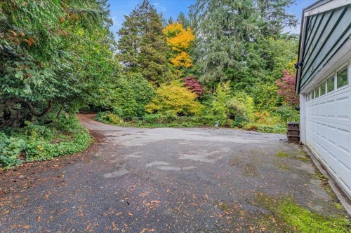 360 Keith Road, West Vancouver, BC - Outdoor