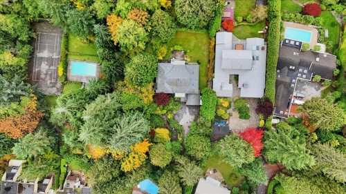 360 Keith Road, West Vancouver, BC - Outdoor