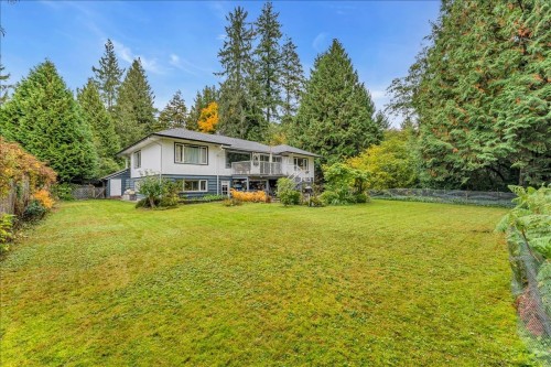 360 Keith Road, West Vancouver, BC - Outdoor