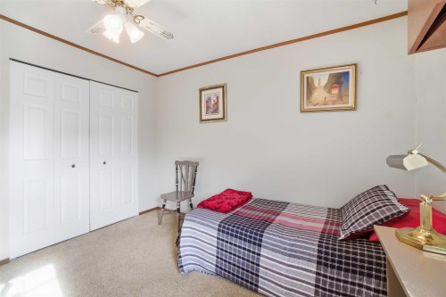 3580 Broadway Street, Richmond, BC - Indoor Photo Showing Bedroom