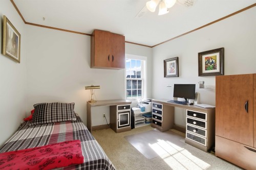3580 Broadway Street, Richmond, BC - Indoor Photo Showing Bedroom