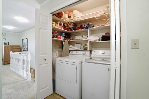 3580 Broadway Street, Richmond, BC - Indoor Photo Showing Laundry Room