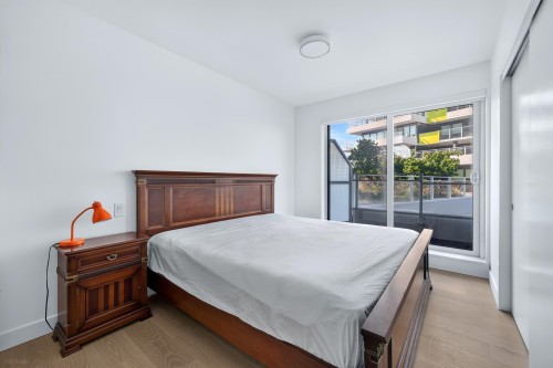 609-5788 Gilbert Road, Richmond, BC - Indoor Photo Showing Bedroom