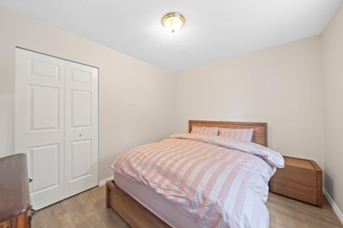 10540 Yarmish Drive, Richmond, BC - Indoor Photo Showing Bedroom