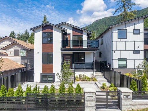 812 Montroyal Boulevard, North Vancouver, BC - Outdoor