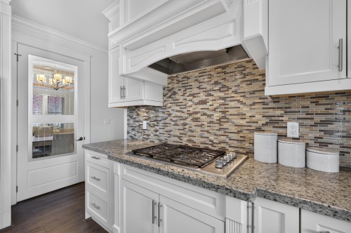 1010 55Th Avenue E, Vancouver, BC - Indoor Photo Showing Kitchen With Upgraded Kitchen