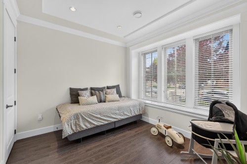 1010 55Th Avenue E, Vancouver, BC - Indoor Photo Showing Bedroom