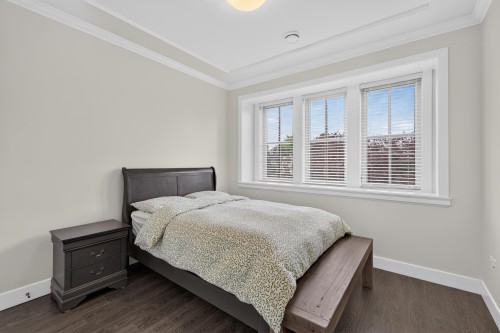 1010 55Th Avenue E, Vancouver, BC - Indoor Photo Showing Bedroom