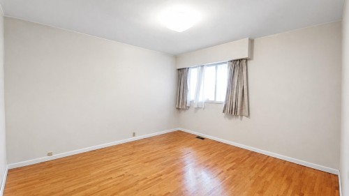 2748 6Th Avenue E, Vancouver, BC - Indoor Photo Showing Other Room