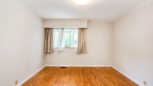 2748 6Th Avenue E, Vancouver, BC - Indoor Photo Showing Other Room