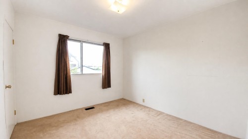 2748 6Th Avenue E, Vancouver, BC - Indoor Photo Showing Other Room