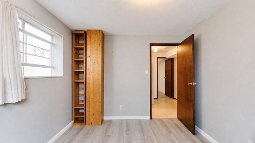 2748 6Th Avenue E, Vancouver, BC - Indoor Photo Showing Other Room