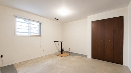 2748 6Th Avenue E, Vancouver, BC - Indoor Photo Showing Other Room