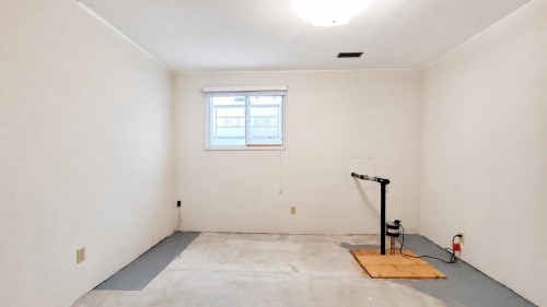 2748 6Th Avenue E, Vancouver, BC - Indoor