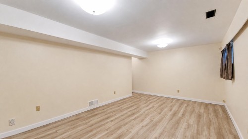 2748 6Th Avenue E, Vancouver, BC - Indoor Photo Showing Other Room