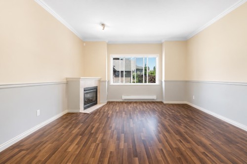3-9751 Ferndale Road, Richmond, BC - Indoor With Fireplace