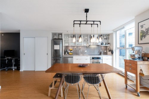 601-168 Powell Street  Vancouver, BC V6A 0B2