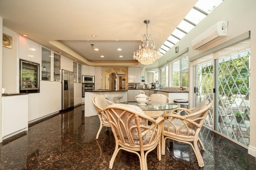 1496 Johnson Street, Coquitlam, BC - Indoor Photo Showing Dining Room