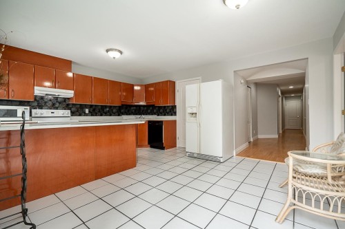 1496 Johnson Street, Coquitlam, BC - Indoor Photo Showing Kitchen