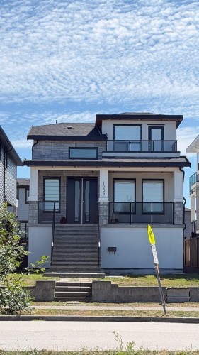 1006 Salter Street  New Westminster, BC V3M 5A6