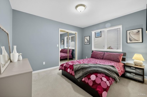 38 Timbercrest Drive, Port Moody, BC - Indoor Photo Showing Bedroom