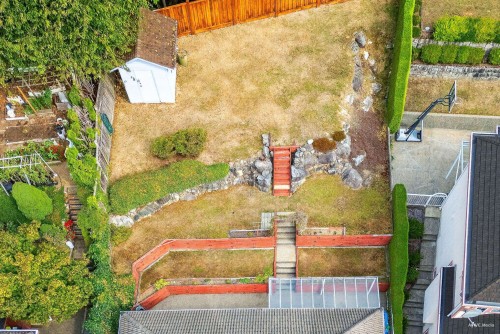 38 Timbercrest Drive, Port Moody, BC - Outdoor