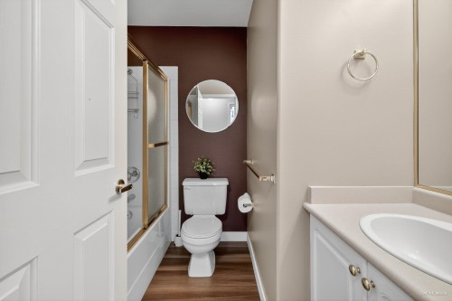 38 Timbercrest Drive, Port Moody, BC - Indoor Photo Showing Bathroom