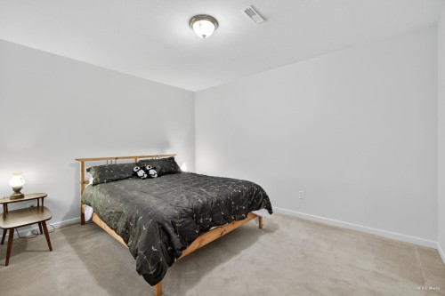 38 Timbercrest Drive, Port Moody, BC - Indoor Photo Showing Bedroom