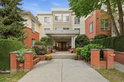 333-383 37th Avenue E Vancouver, BC V5W 4C1